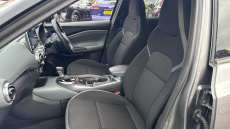 Nissan Juke 1.0 DiG-T N-Connecta 5dr DCT Petrol Hatchback